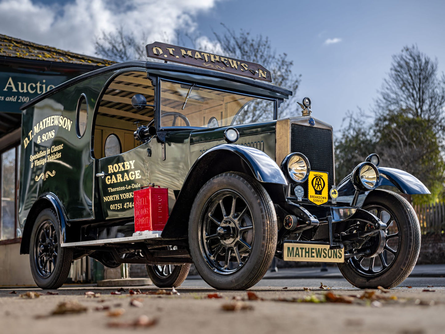 'Morris Van' Fridge Magnet